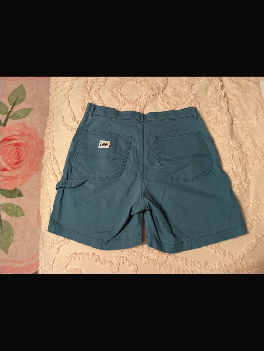 Lee Women's Teal Carpenter Shorts in very excellent condition!
